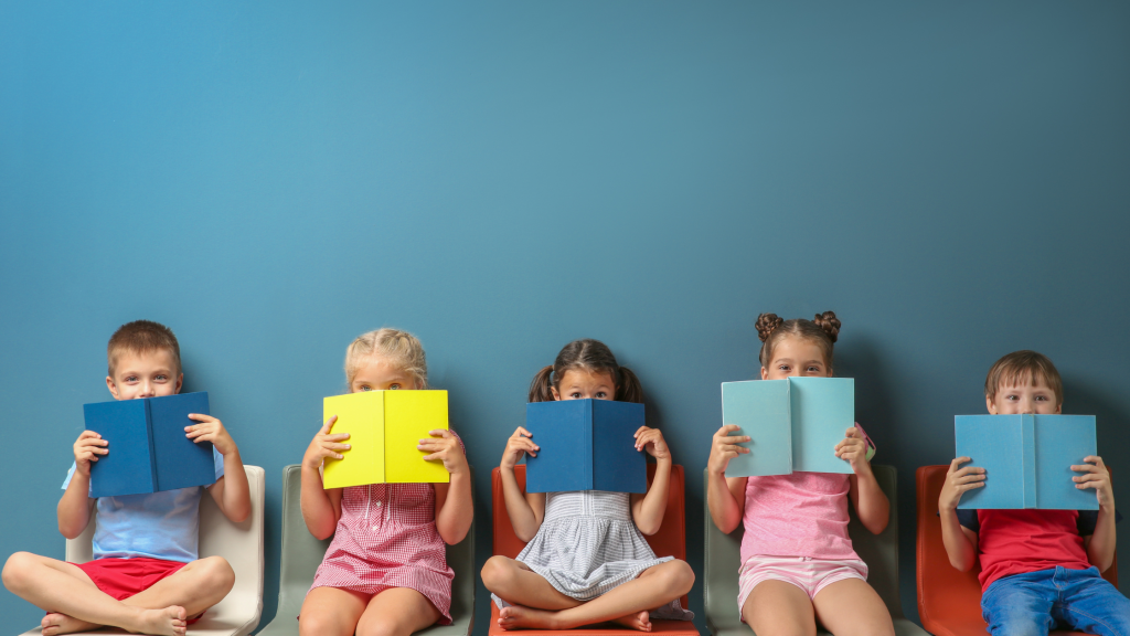 Kids reading