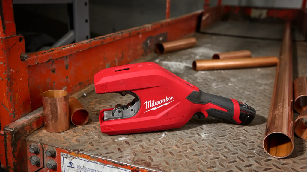 M12 Brushless 1 1/4 – 2-inch Copper Tubing Cutter