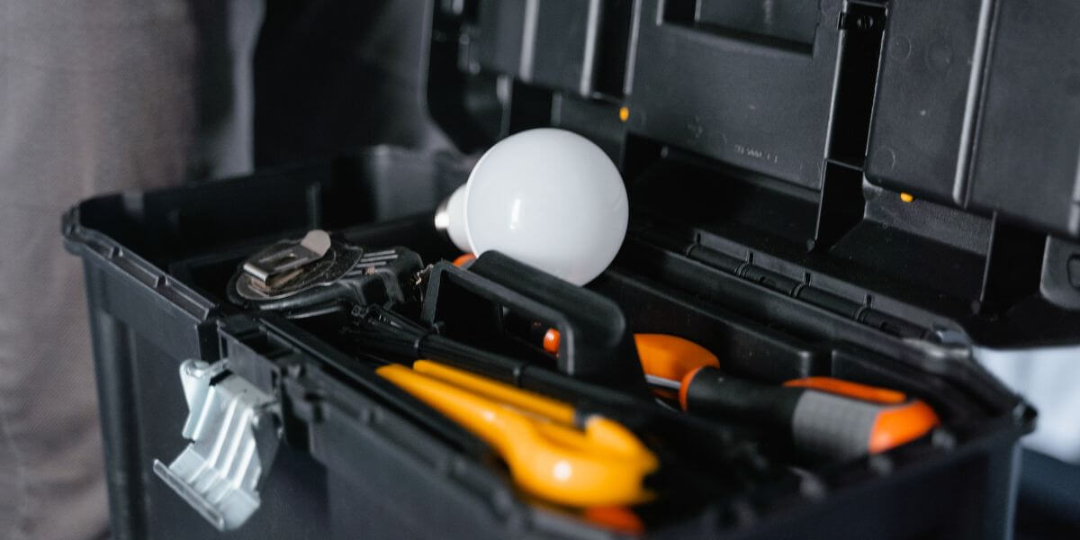 Tool storage box