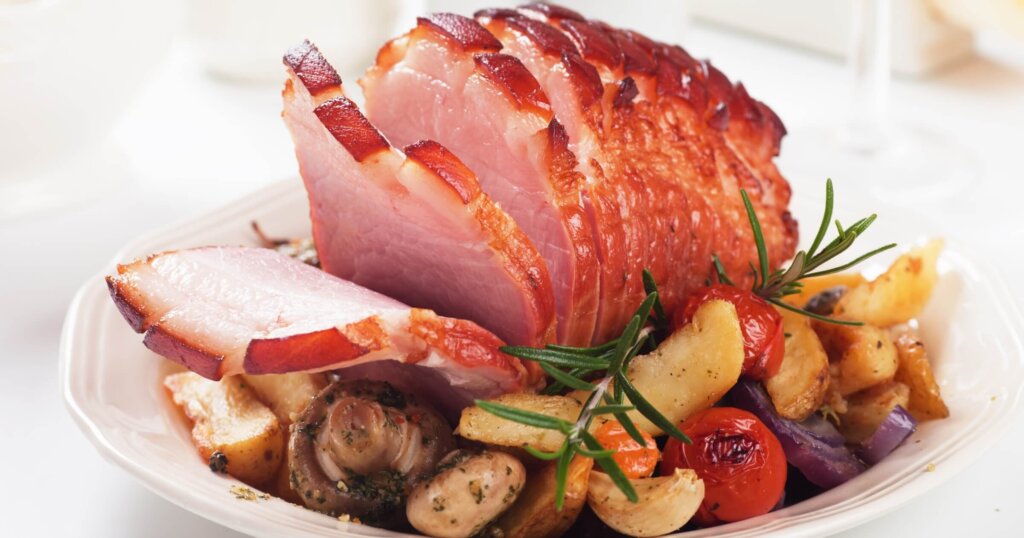 roasted ham with potatoes