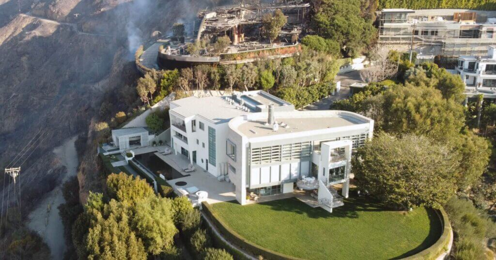 Tom hanks home that survived the LA fire