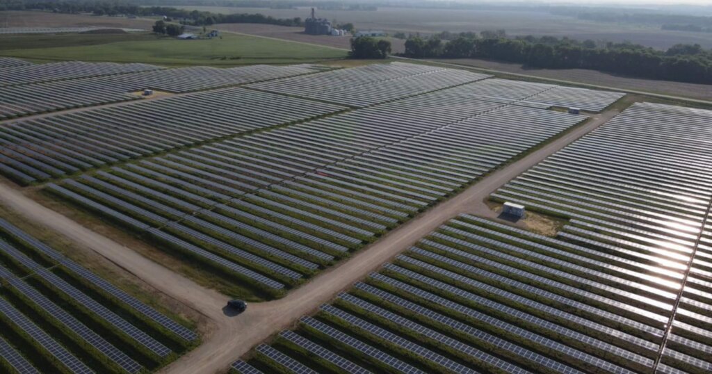 Solar panels in Sycamore Creek Solar (Ohio)
