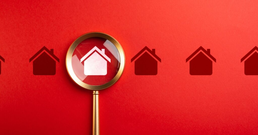 House and magnifying glass. Find a suitable home. Take a mortgage. Investments in immovable assets. Property Inspection before purchase to uncover any issues. Searching for real estate to buy.