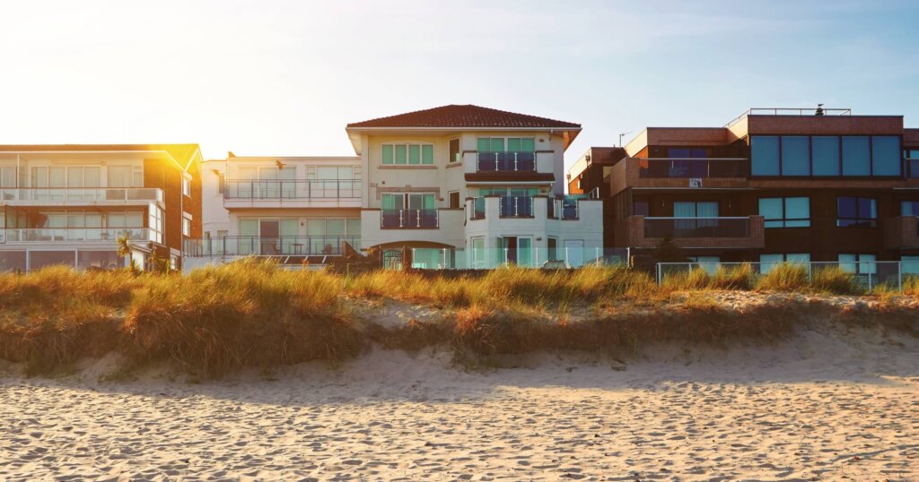 houses on the beach in California