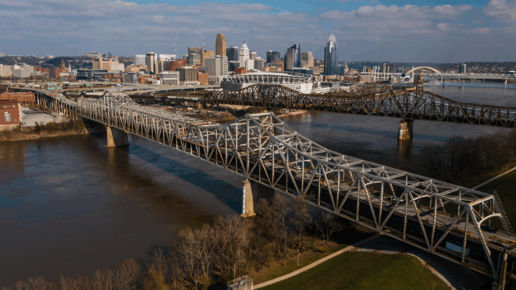 Brent Spence Bridge side view with traffic