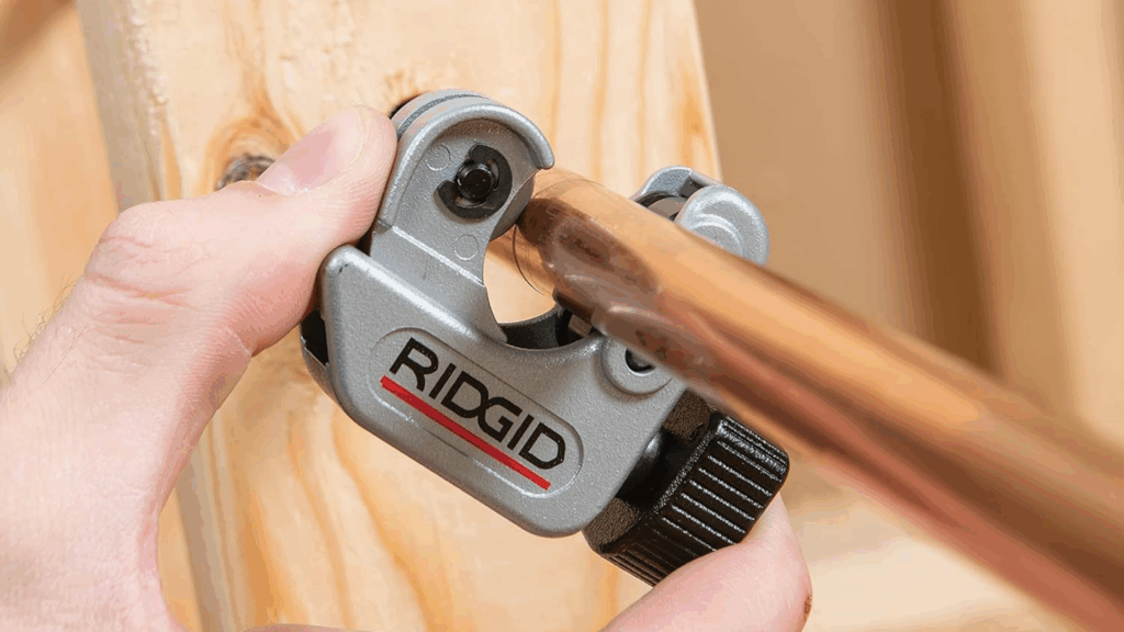 RIDGID Close Quarters Tubing Cutter